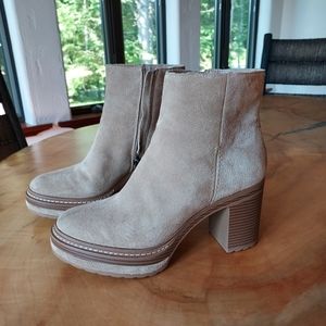 Steve Madden platform booties size 9